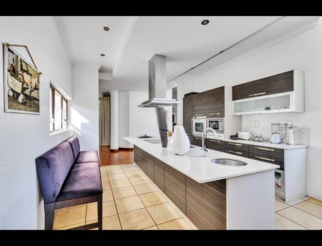 4 BEDROOM HOUSE FOR SALE IN FOURWAYS